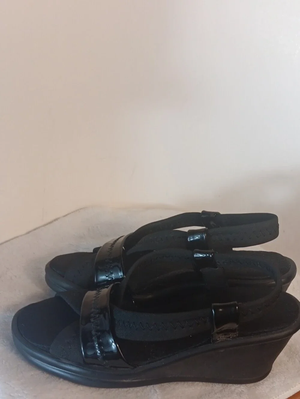 Skechers Black Women's Patent Strap Wedge Sandals